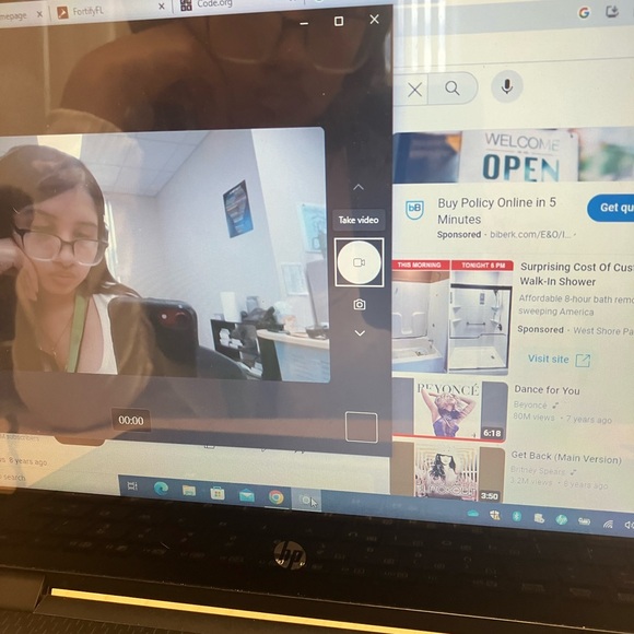 Meet your Posher, Makayla - Picture 3 of 9